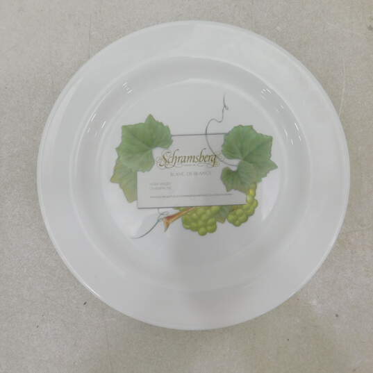 Wedgewood Grand Gourmet Vintage Collection Schramberg Blancde Blancs Champagne Plates image number 2