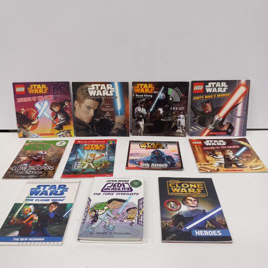 Bundle of 11 Assorted Star Wars Books image number 1