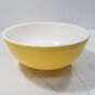 Pyrex Yellow Mixing Bowl 10 in. image number 1