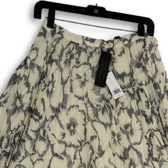 NWT Womens White Gray Floral Pleated Back Zip Long Maxi Skirt Size 0 image number 4