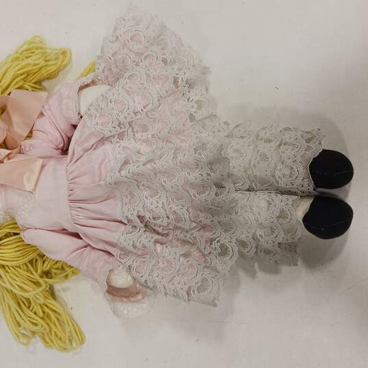 Collectable Doll image number 5