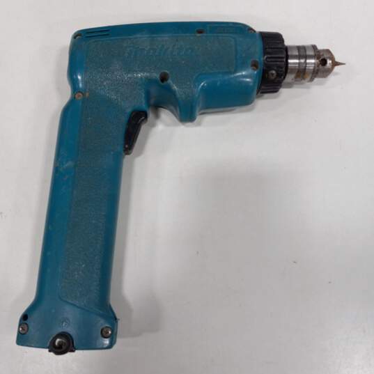 MAKITA Drill In Case w/ 2 Chargers image number 4