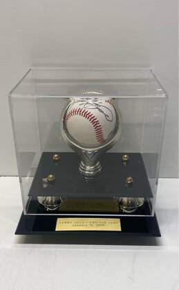 Sammy Sosa Autographed Baseball in Custom Display Case
