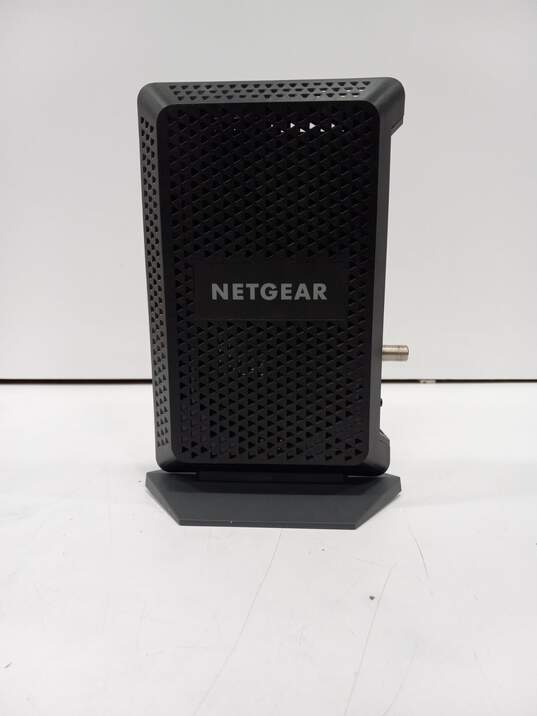 Bundle of Netgear Nighthawk AC1750 Smart WiFi Router & Netgear Cable Modem CM600 image number 4