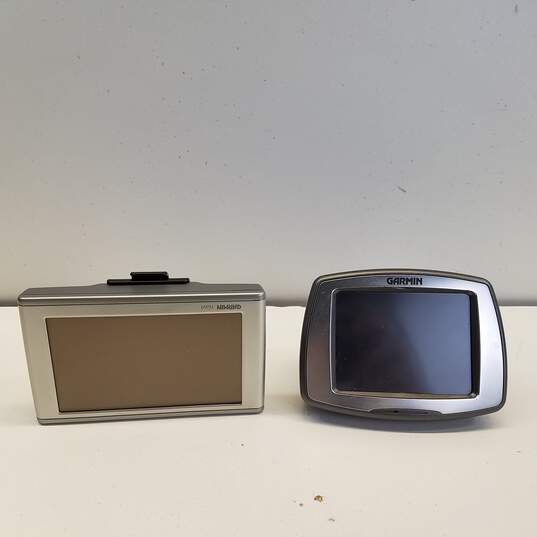 Bundle of 2 Garmin GPS Devices with Accessories image number 2