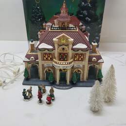 Heartland Valley Village Deluxe Porcelain Lighted Train Station