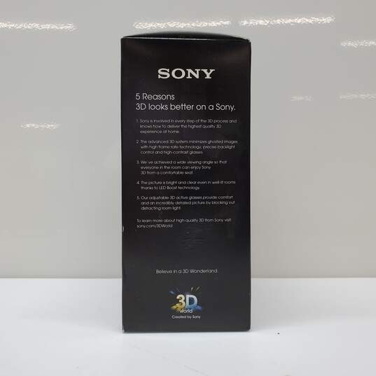 SONY 3D Accessory Kit w/ Alice in Wonderland 3D Blu-Ray Movie Sealed image number 3