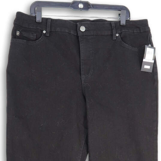 NWT Womens Black Denim 5-Pocket Design Straight Leg Jeans Size 18 image number 3