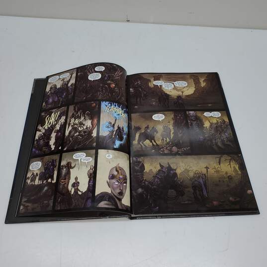Warhammer Online: Prelude To War Hardcover Graphic Novel Comic image number 2