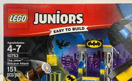 Lego Juniors 10750 The Joker Batcave Attack 151pcs alternative image