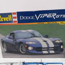 Dodge Viper Model Car Kit in Original Box alternative image