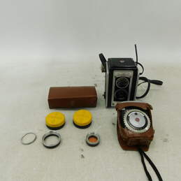 VNTG Kodak Duaflex II Film Camera and Lenses w/ General Electric PR-1 Exposure Meter alternative image