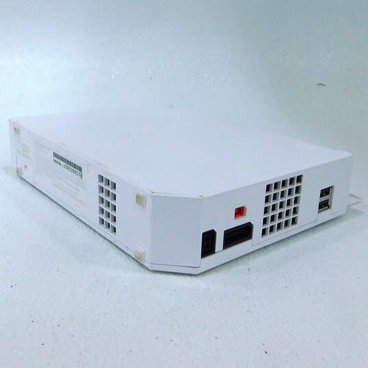 Wii 2 Parts and Repair image number 3