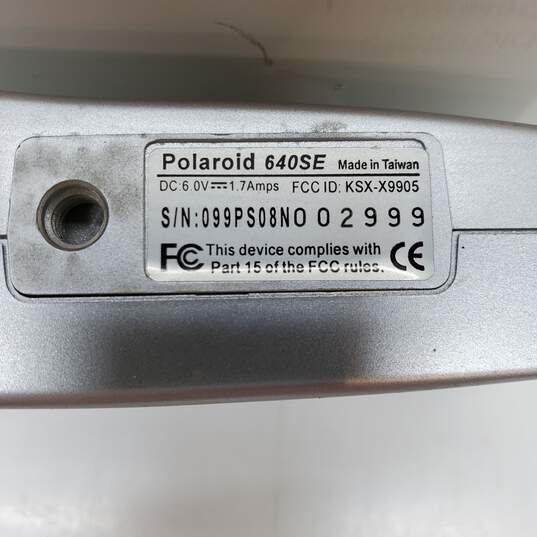 Polaroid FUN Flash 640SE Digital Camera Silver image number 5