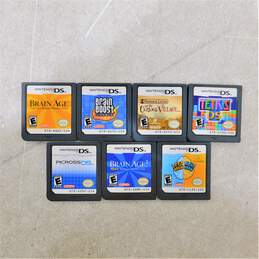Nintendo DS Lite + case w/ 7 games alternative image