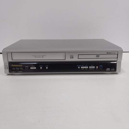 Panasonic DVD/VHS Player Model PV-D744S image number 1