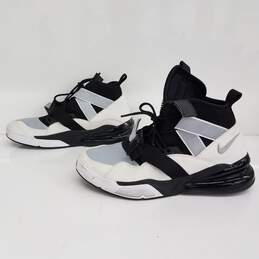 Nike Air Force 270 Black & White Sneakers Size 10.5