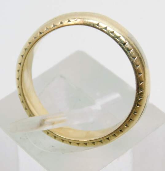 Vintage Art Carved 14K Gold Wedding Band Ring 3.1g image number 2