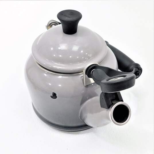 Le Creuset Demi Tea Kettle Teapot Flint Oyster Grey Enamel On Steel 1.25QT image number 3