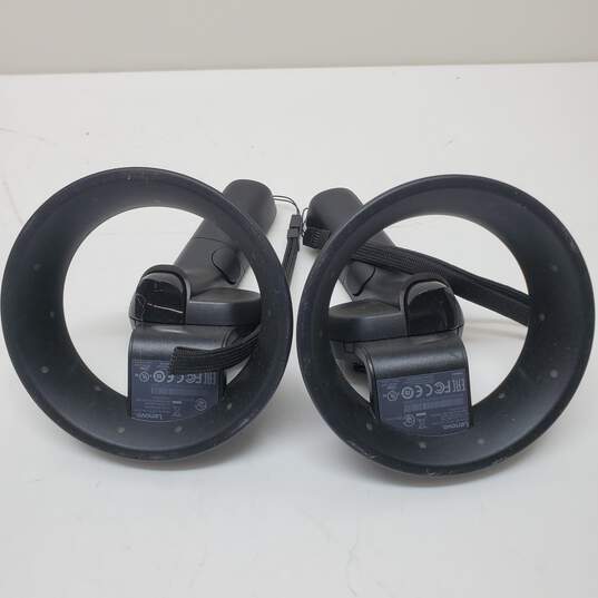 Lenovo Explorer Windows Mixed Reality Headset with Motion Controllers Untested image number 7