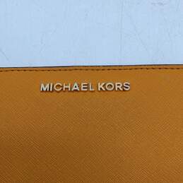 Michael Kors Womens Yellow Leather Credit Card Slots Zipper Pocket Bifold Wallet alternative image