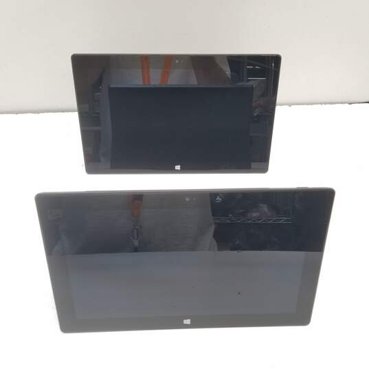 Microsoft Surface (1516) Windows - Lot of 2 (For Parts) image number 1
