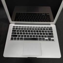 MacBook Air Model A1466 Laptop alternative image