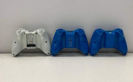Microsoft Xbox 360 controllers - Lot of 10, mixed color >>FOR PARTS OR REPAIR<< image number 8
