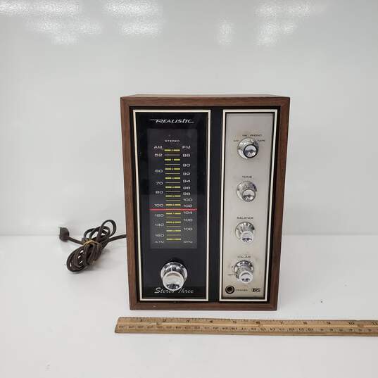 VTG Realistic AM/FM Three Stereo Radio Receiver / Untested image number 1