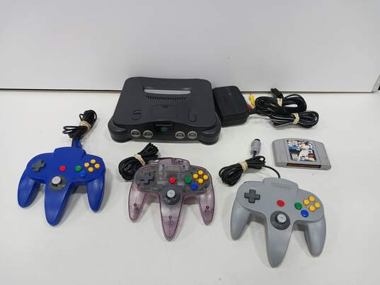 Nintendo 64 Console Game Bundle image number 1