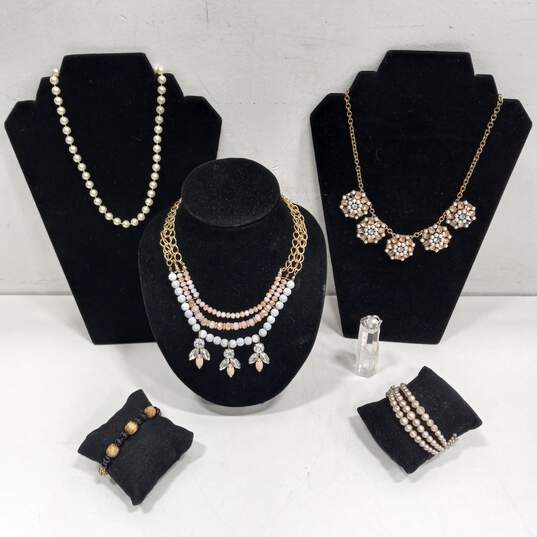 Assorted Faux Pearls & Gold Tone Fashion Costume Jewelry Set image number 1