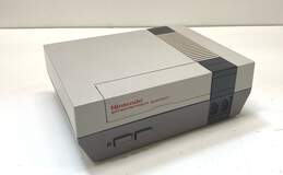 Nintendo Entertainment System NES Console For Parts/Repair- Gray