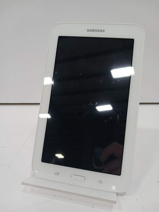 Samsung Galaxy Tab 3 Lite 7.0 Wi-Fi Tablet image number 1
