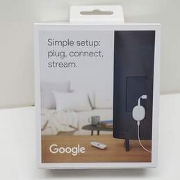 Google Chromecast with Google TV 1080p HDR HD/Snow SEALED alternative image