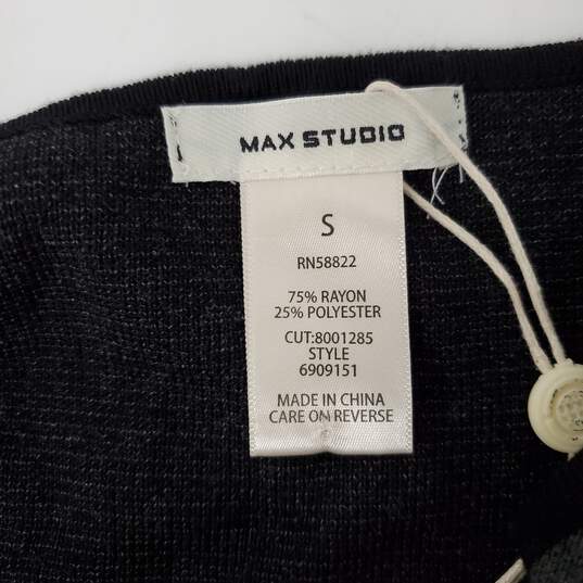 NWT Max Studio WM's Gray & Black Body Con Sweater Dress Size M image number 3