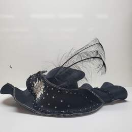 Elite Champagne Sunday Kentucky Derby Fascinator Hat In Black w/Bow Feathers