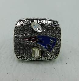 Tom Brady New England Patriots 2001 Super Bowl XXXVI Replica Ring