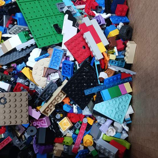 10.5lbs.  of Assorted LEGO Building Bricks image number 6