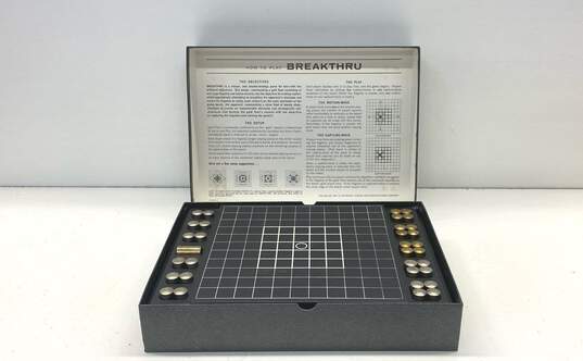Vintage 3m Black Breakthru Board Game image number 3