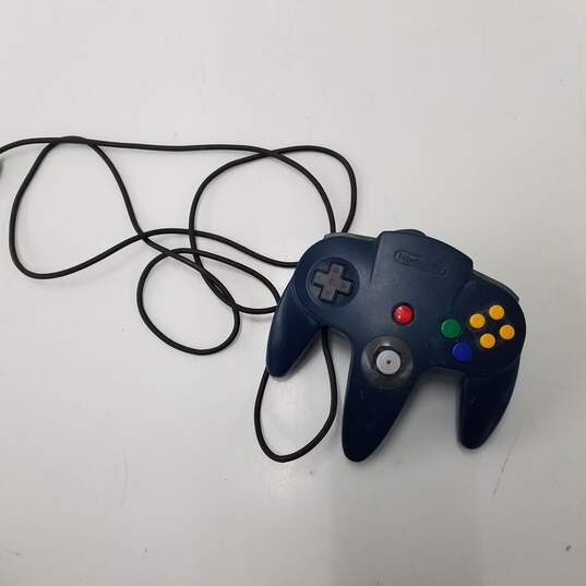 Nintendo 64 Controller image number 1