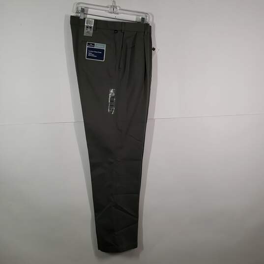 NWT Mens Cotton Classic Fit Pleated Front Comfort Waist Khaki Pants Size 36X34 image number 2