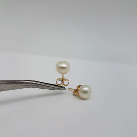 Mayorca 14k Gold 7mm FW Pearl Post Earrings 1.2g image number 2