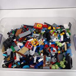 7.5lbs Lot of Assorted Lego Building Bricks alternative image
