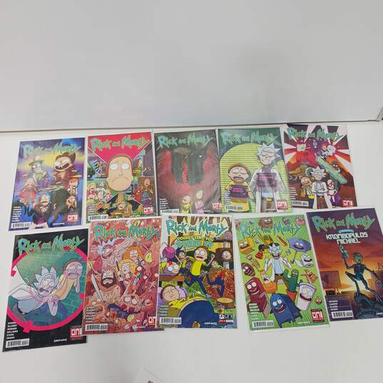 Bundle Of 10 Assorted Rick & Morty Comic Books image number 1