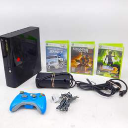 Microsoft Xbox 360 E w/ 3 Games Gears of War 2