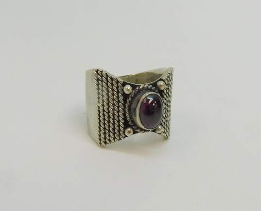 Bali Style Sterling Silver Garnet Dotted Ring 6.2g image number 3