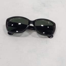 2 Pairs of Rayban Sunglasses With 1 Case alternative image