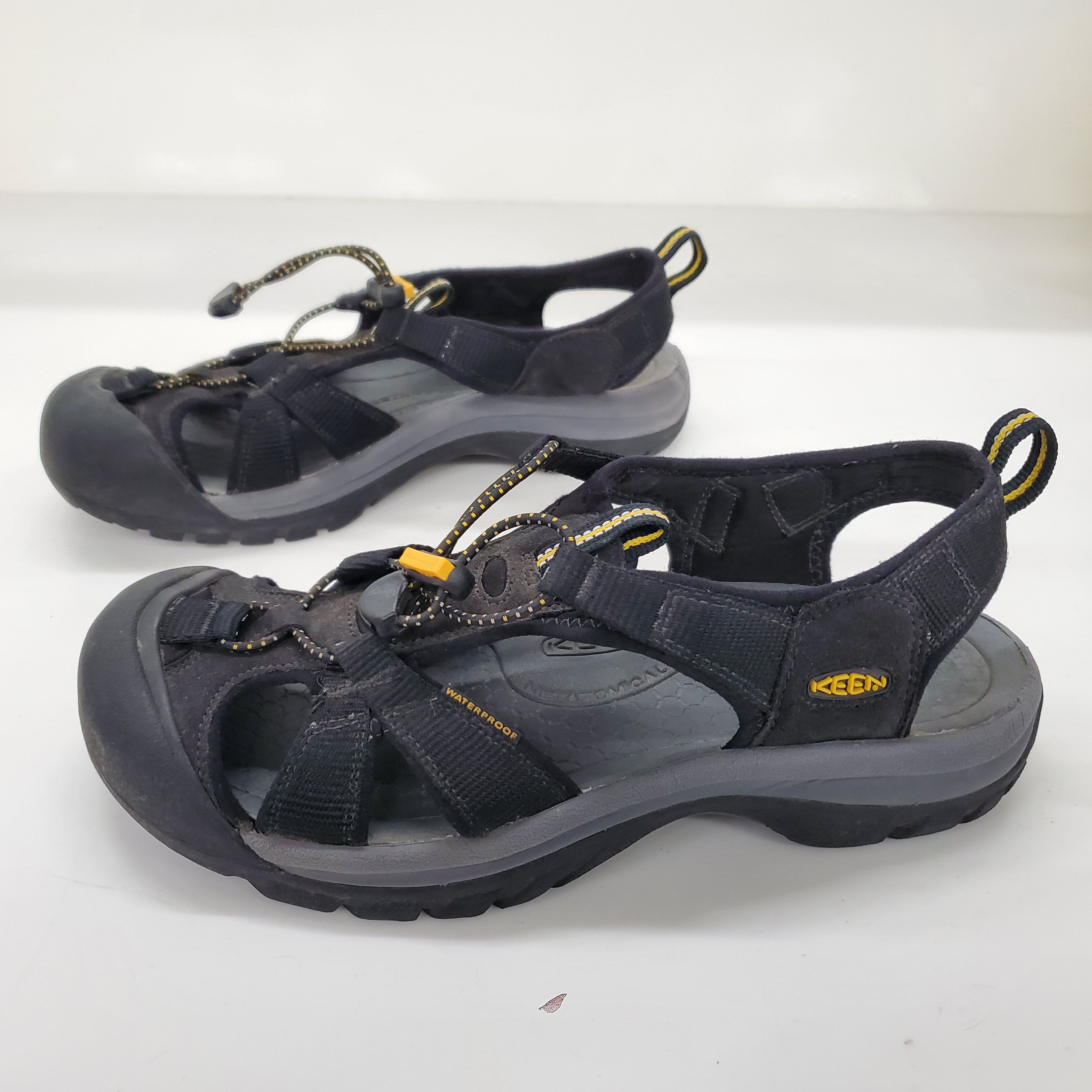 Shop Hiking Sandal For Men Waterproof online | Lazada.com.ph