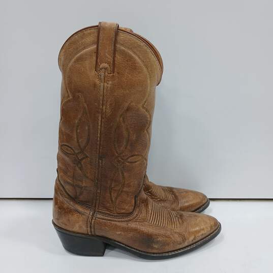 Men's Brown Leather Cowboy Boots Size 9 image number 4