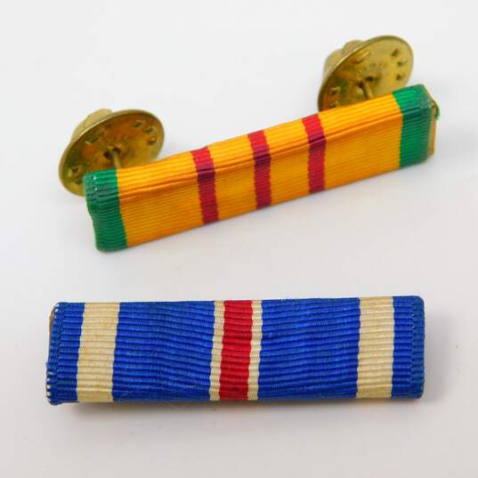 VNTG Militaria Ribbons & Pins image number 5
